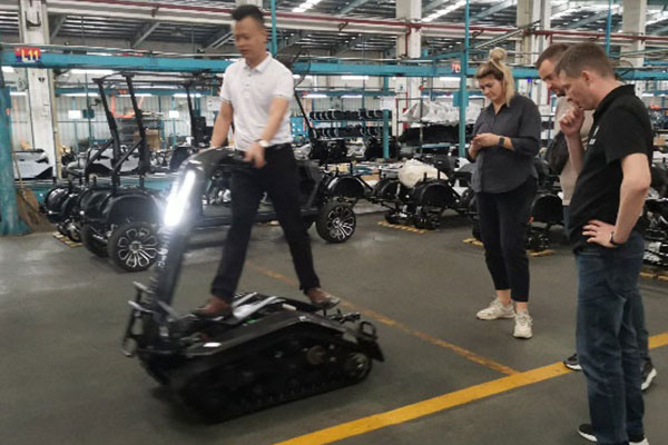 2024 Rencana dari dealer mobil salju