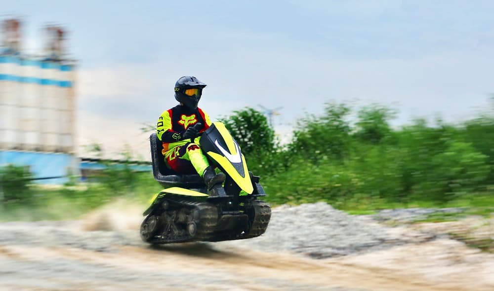 Mobil Salju Jalur Ganda Listrik 2026 untuk Balap Off-Road