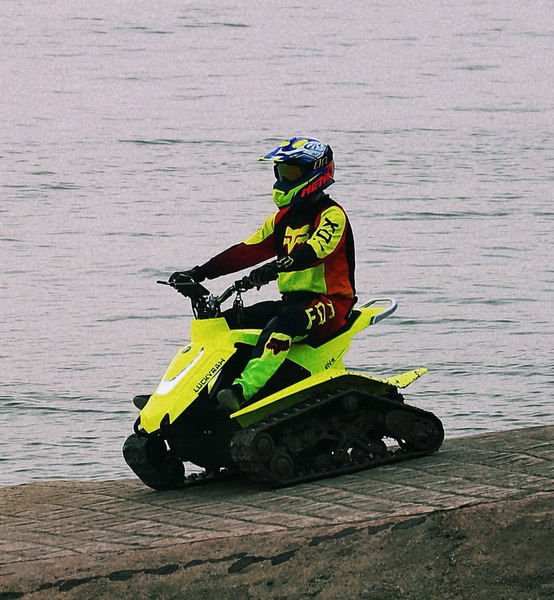 72V Green Energy Etv-Tank ATV Dual Tracked untuk Petualangan Tunggal